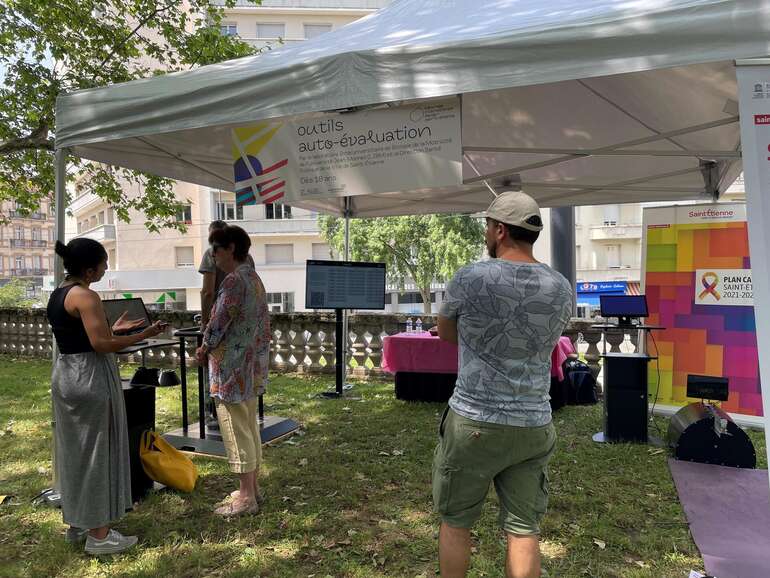 Sensibilisation à l'activité physique durant la Biennale internationale du Design 